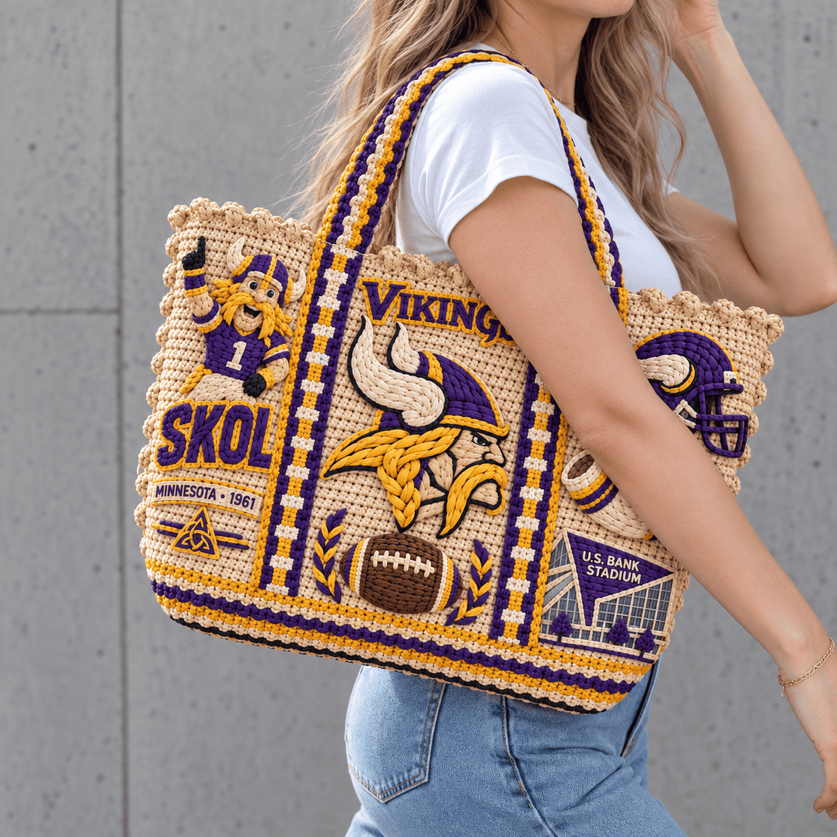 MNV Straw-Style Embellished Tote Bag NTKO